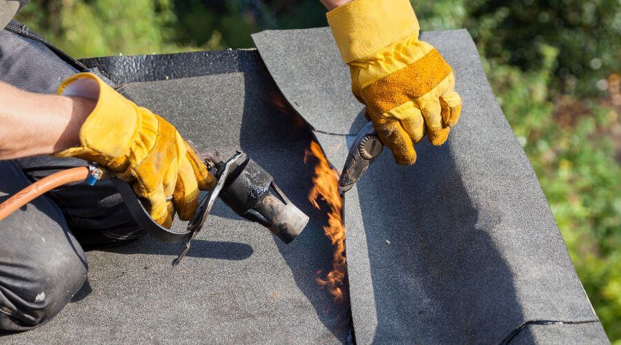 Expert Emergency Roof Repairs services in Clarksville, IN